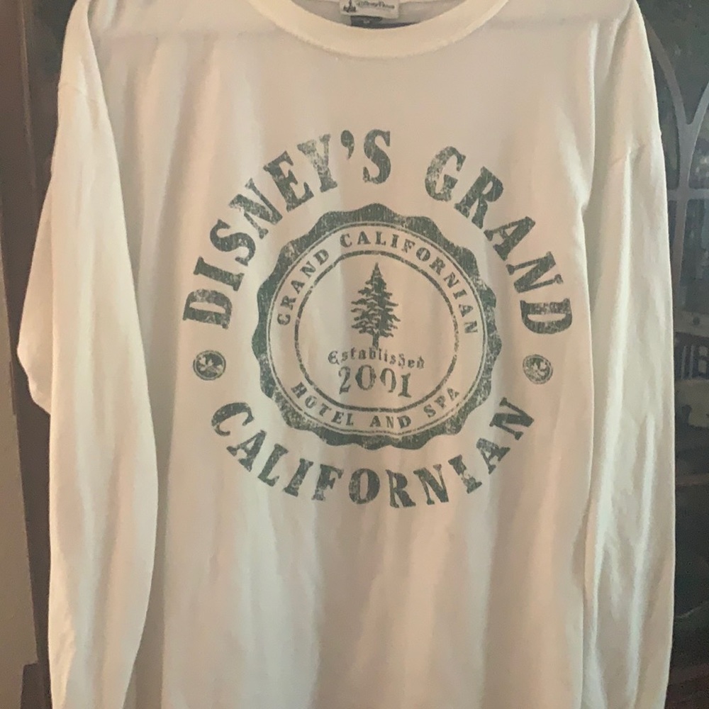 Disney park shirt 100%cotton super soft size m